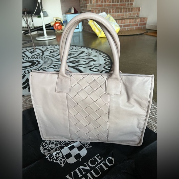 Vince Camuto Handbags - Vince Camuto Leori Tote NWT